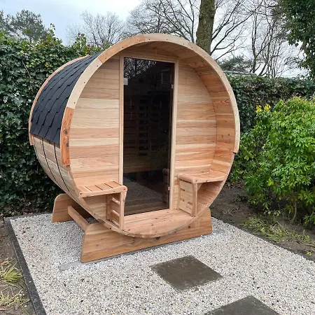 Villa Victoria With Sauna In Ermelo Exterior photo
